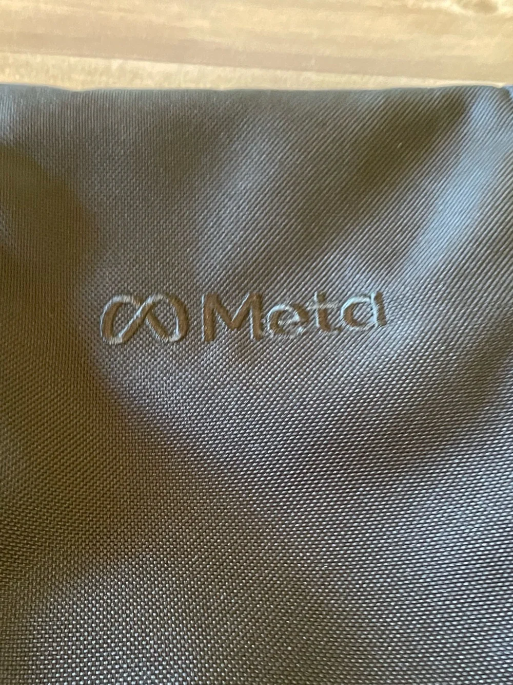 New ✨TIMBUK2 x META extra Large Messenger Bag